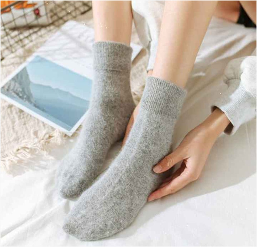 Rabbit Wool Warmers: 2 Pairs of Cozy Knit Socks - Beat the Cold